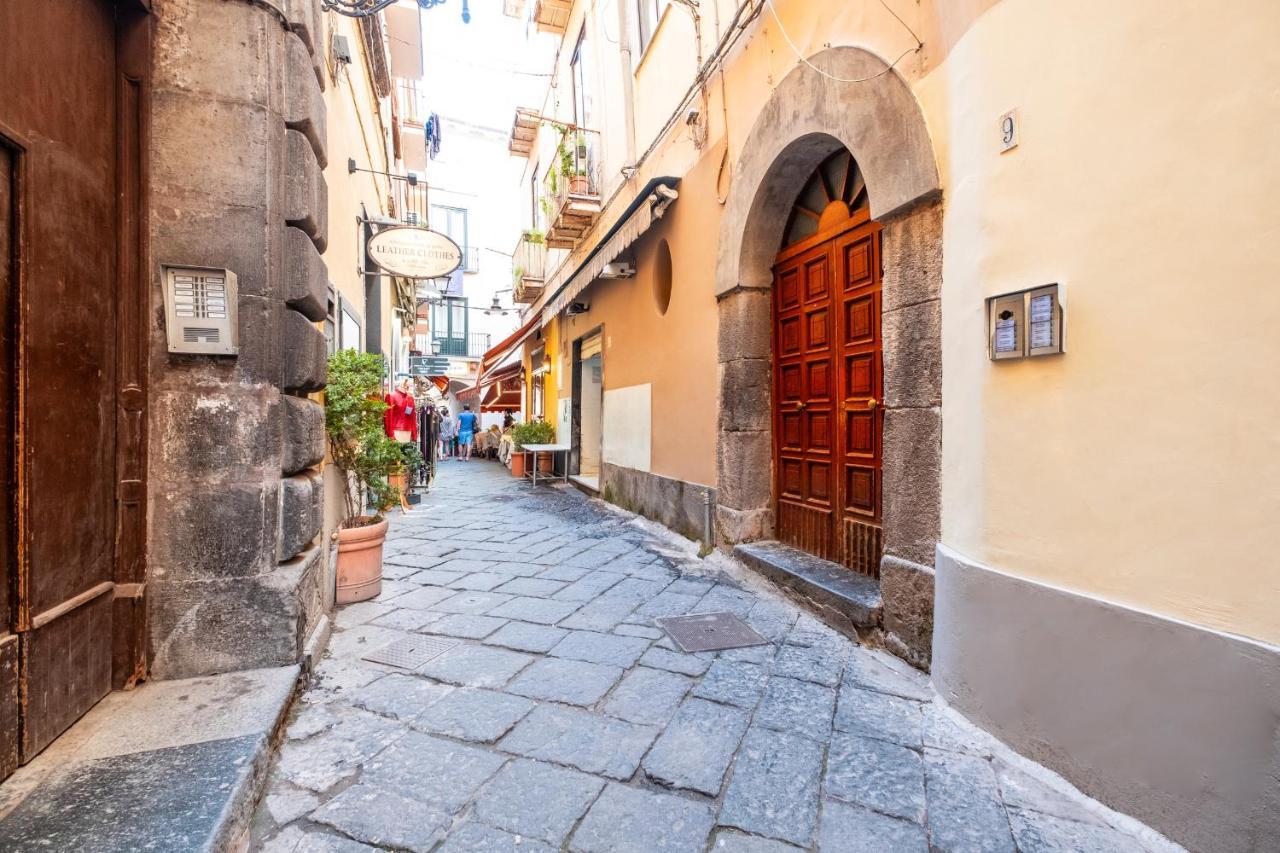 Maison Borghese Sorrento Bagian luar foto